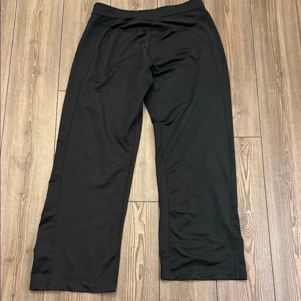 Nike women's Black wide leg - Picture 5 of 10